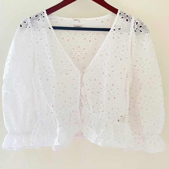 Wilfred eyelet blouse with ruffle detail and covered buttons. - Picture 2 of 4